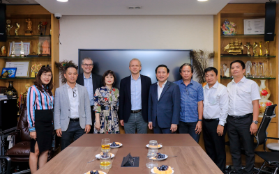 TẬP ĐOÀN SƠN VÀ CHẤT PHỦ HÀNG ĐẦU THẾ GIỚI AKZONOBEL THĂM VÀ LÀM VIỆC VỚI TẬP ĐOÀN HƯNG THỊNH